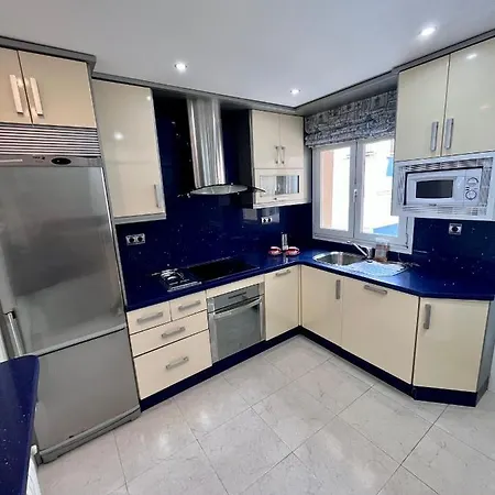 Gatu Premium Turquesa Playa Y Parking 加的斯