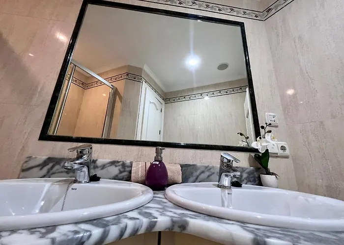 Gatu Premium Turquesa Playa Y Parking 아파트