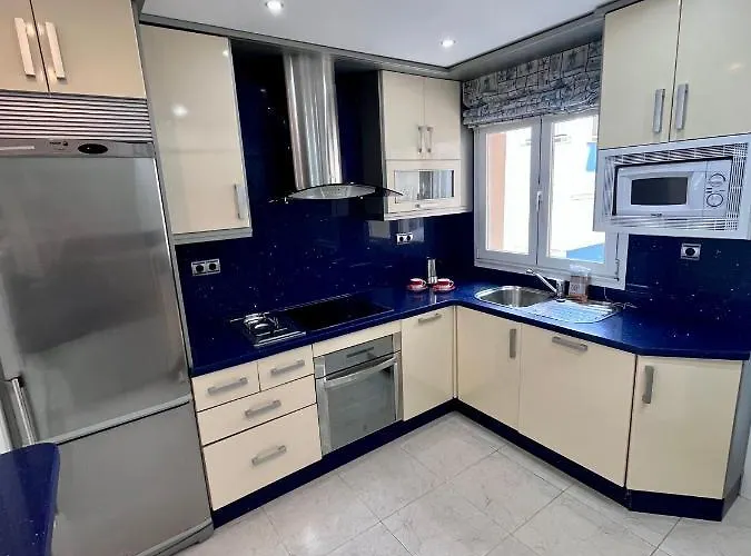 Gatu Premium Turquesa Playa Y Parking Cádiz